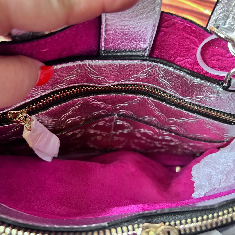 NWT Betsey Johnson Shop Around The Clock Tote, Silver, Heart Logo, Crossbody - Picture 6 of 16